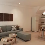 Pithos Modern شقة Vóthon
