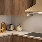 Pithos Modern