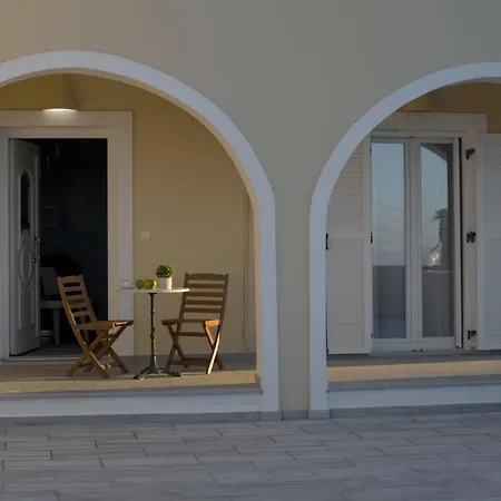 Pithos Modern Apartman Vóthon