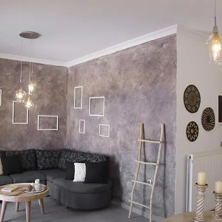 Pithos Modern *