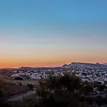 דירה Pithos Modern *